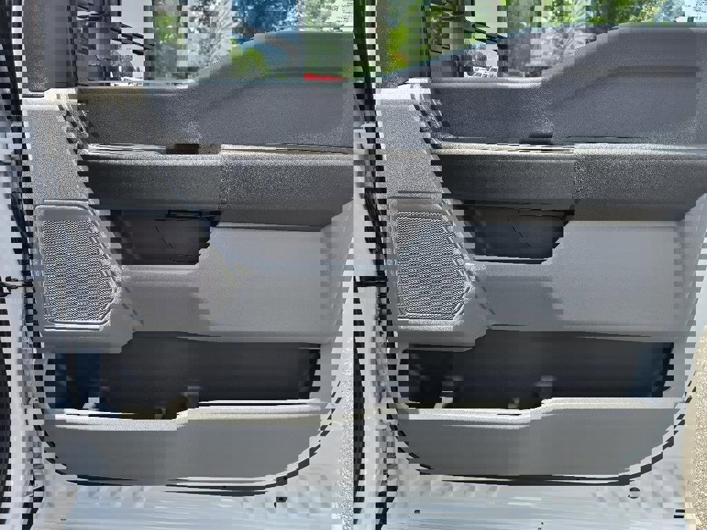 New 2026 Ford F350 XL w/ XL Chrome Package image 11