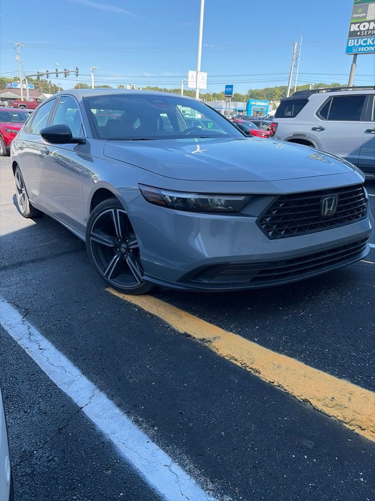 Used 2024 Honda Accord Sport image 5