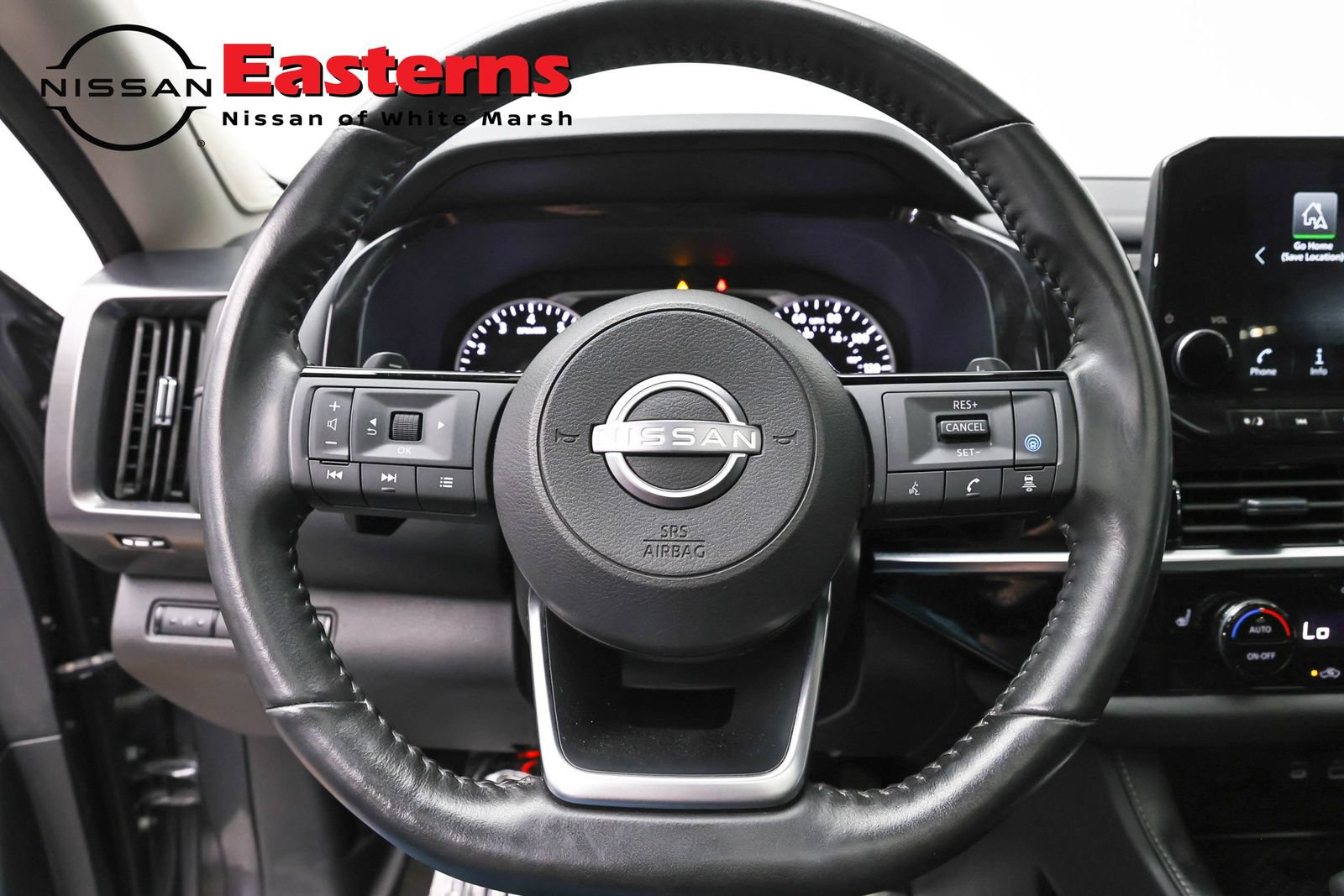 Used 2024 Nissan Pathfinder SL AWD/4WD image 72