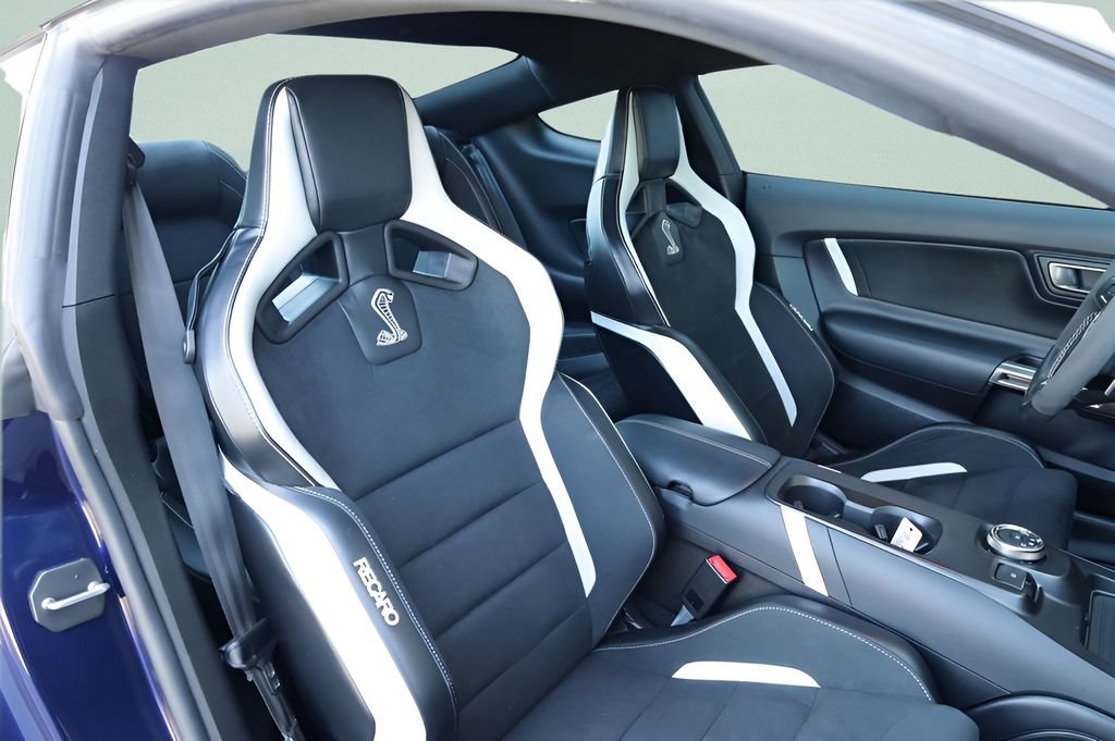 Used 2020 Ford Mustang Shelby GT500 w/ Technology Package RWD image 22