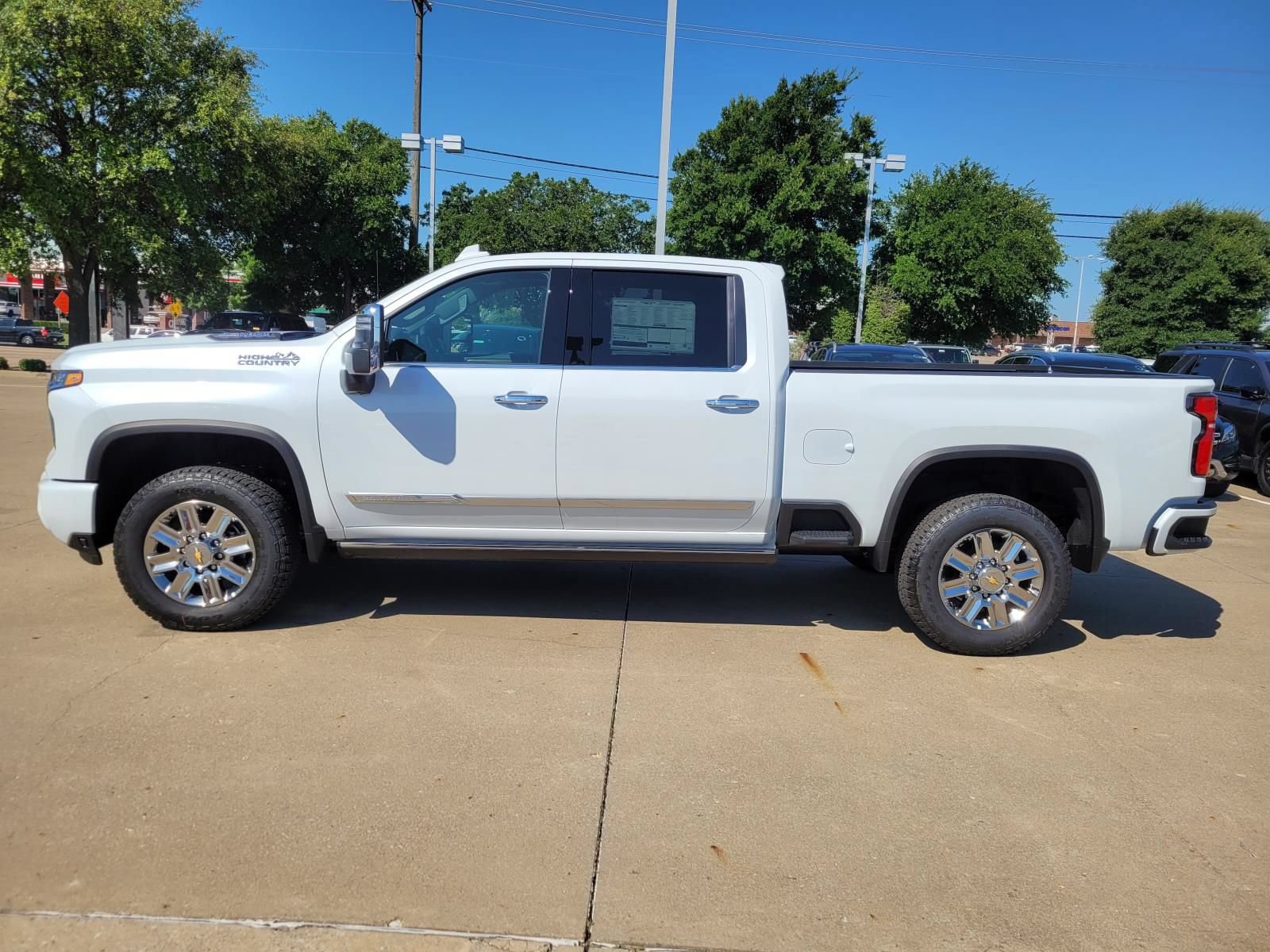 New 2026 Chevrolet Silverado 2500 High Country w/ High Country Premium Package AWD/4WD video 2