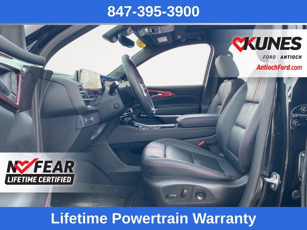 Used 2024 Chevrolet Traverse RS AWD/4WD image 19