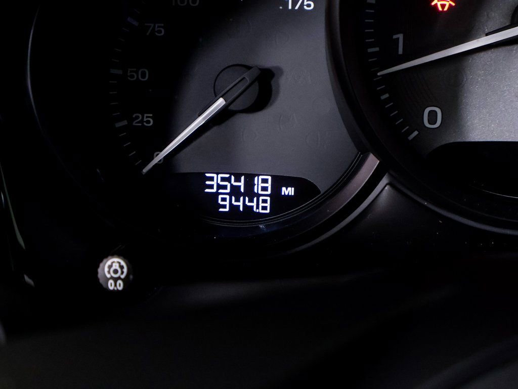 Certified 2023 Porsche Macan S image 20