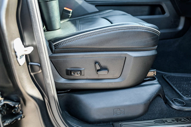 Used 2024 RAM 5500 4x4 Crew Cab image 85