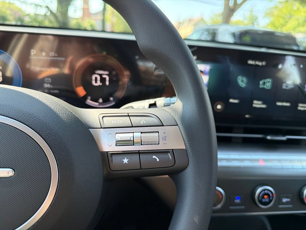 New 2027 Hyundai Kona SE AWD/4WD image 31