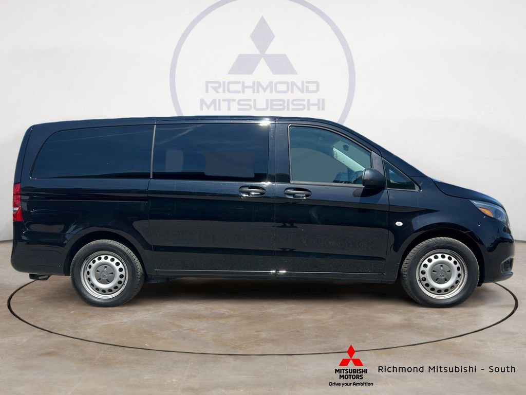 Used 2019 Mercedes-Benz Metris Passenger image 2