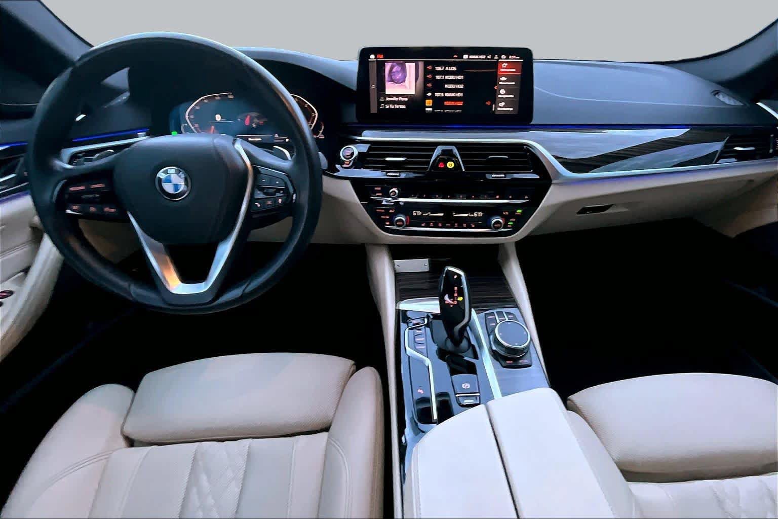 Used 2023 BMW 530i w/ Premium Package RWD image 16