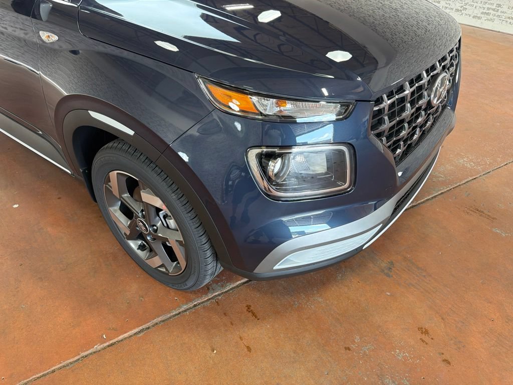 New 2026 Hyundai Venue SEL FWD image 9