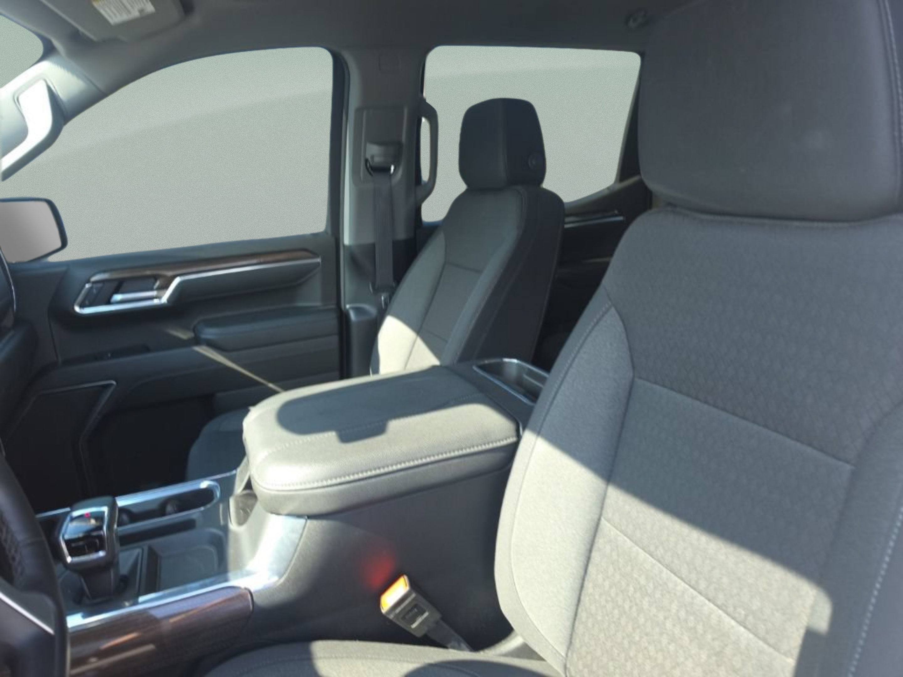 Used 2025 Chevrolet Silverado 1500 LT RWD image 21