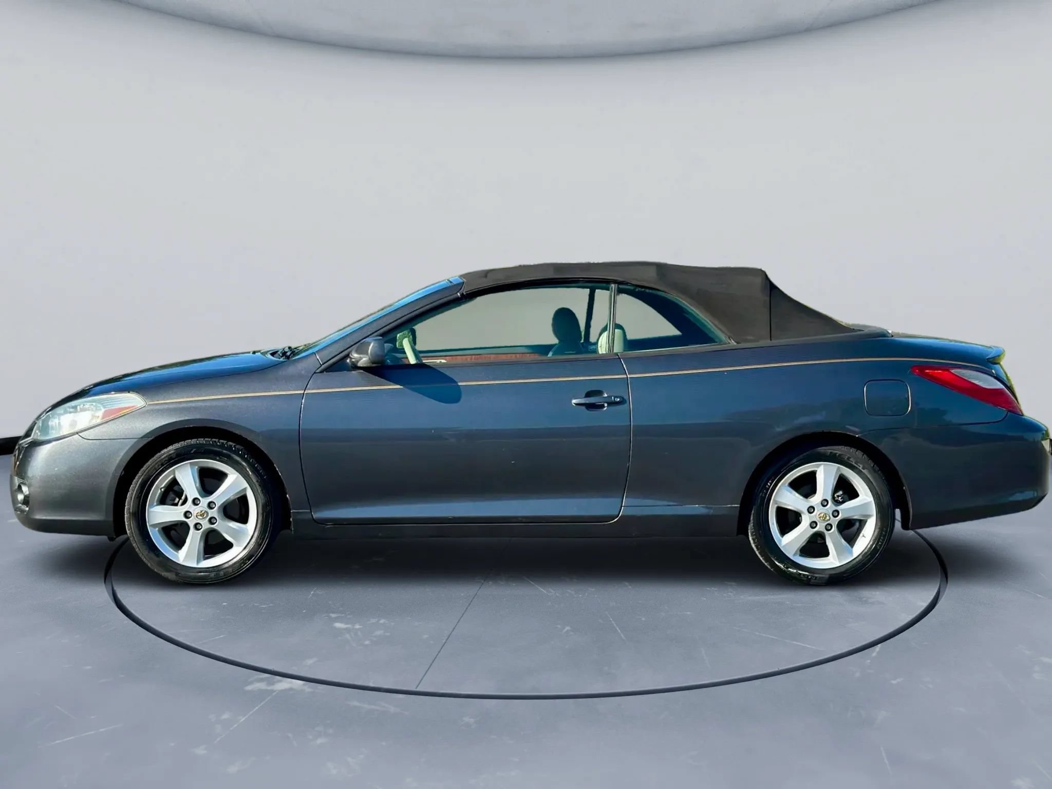 Used 2008 Toyota Solara SE FWD image 3