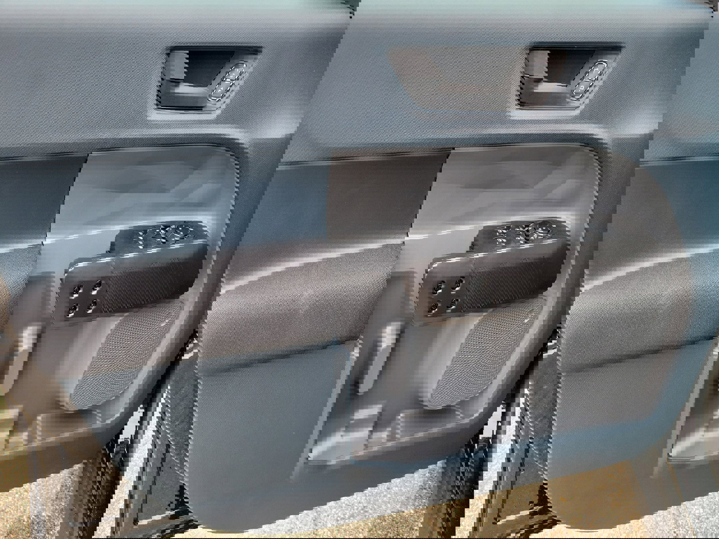 New 2025 Ford Maverick XL image 14