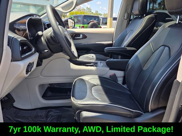 Used 2022 Chrysler Pacifica Limited w/ Uconnect Theater Family Group AWD/4WD image 10