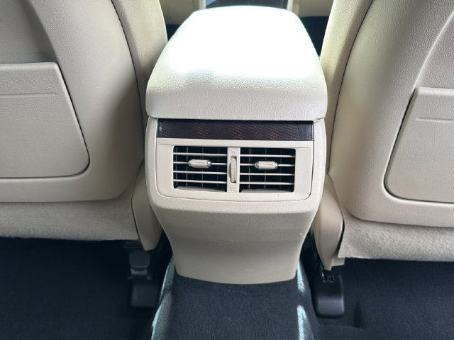 Used 2012 Toyota Venza LE FWD image 31