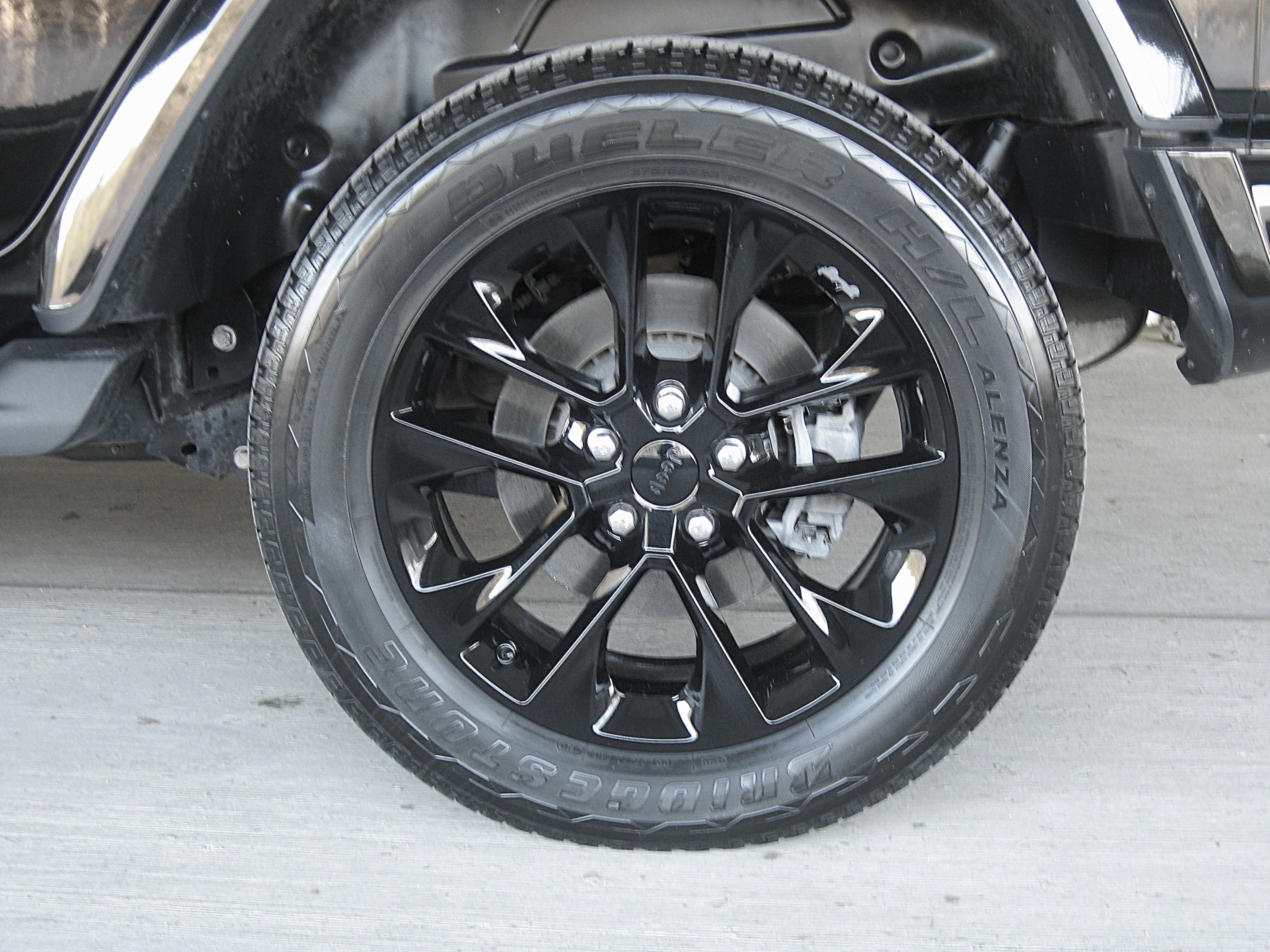 Used 2021 Jeep Wrangler Unlimited Sahara image 28