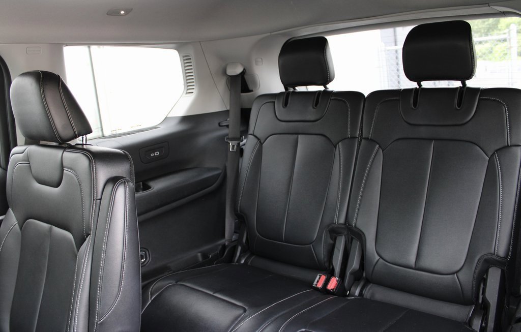 Used 2022 Jeep Grand Cherokee L Limited image 28