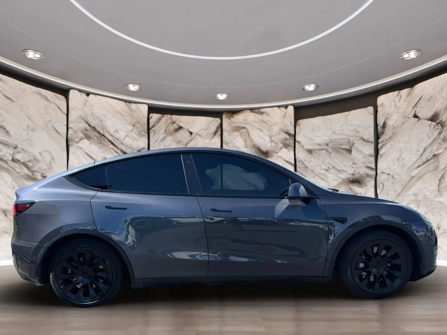 Used 2021 Tesla Model Y Long Range AWD/4WD image 4