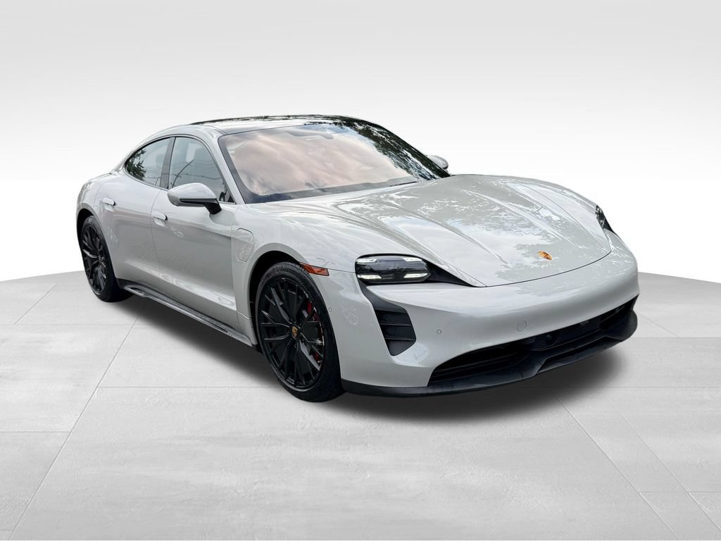 Used 2022 Porsche Taycan GTS AWD/4WD image 4