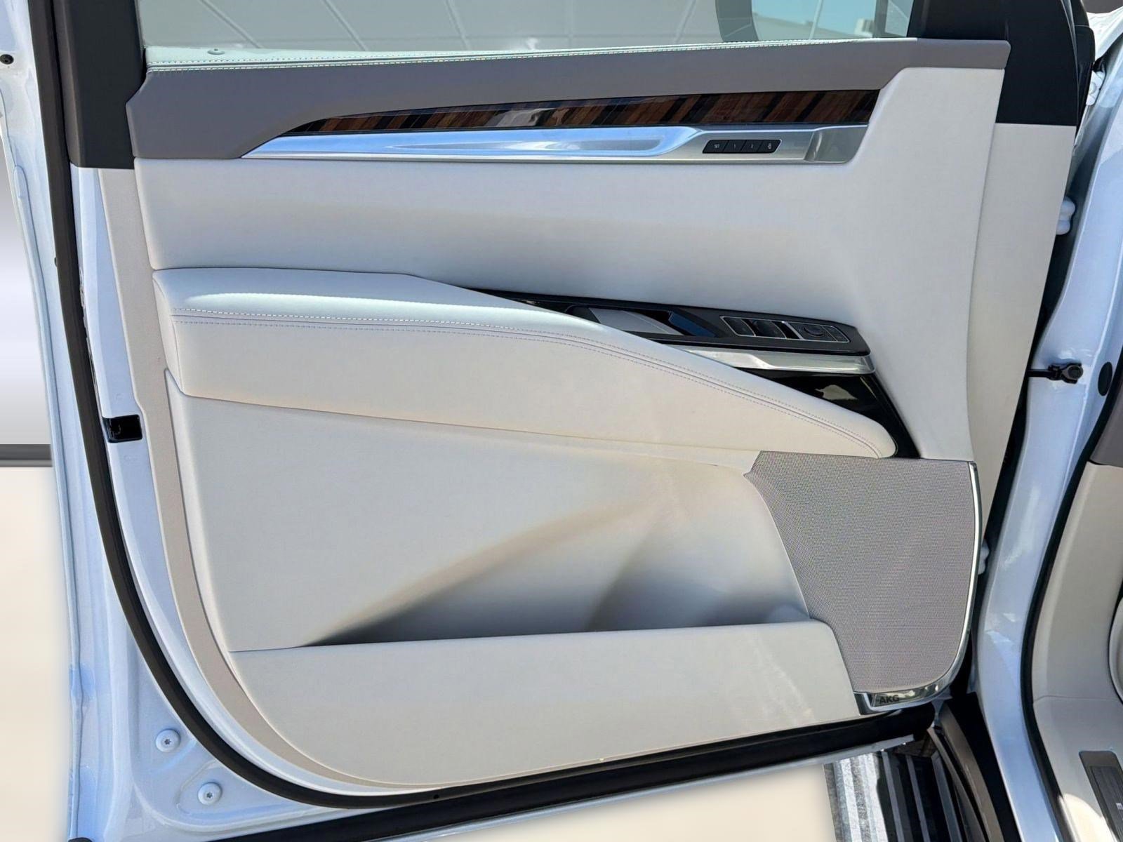 Certified 2026 Cadillac Escalade Platinum Sport w/ LPO, Floor Liner Package image 22