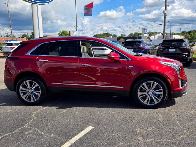 Used 2026 Cadillac XT5 Premium Luxury w/ Driver Assist Package FWD image 9