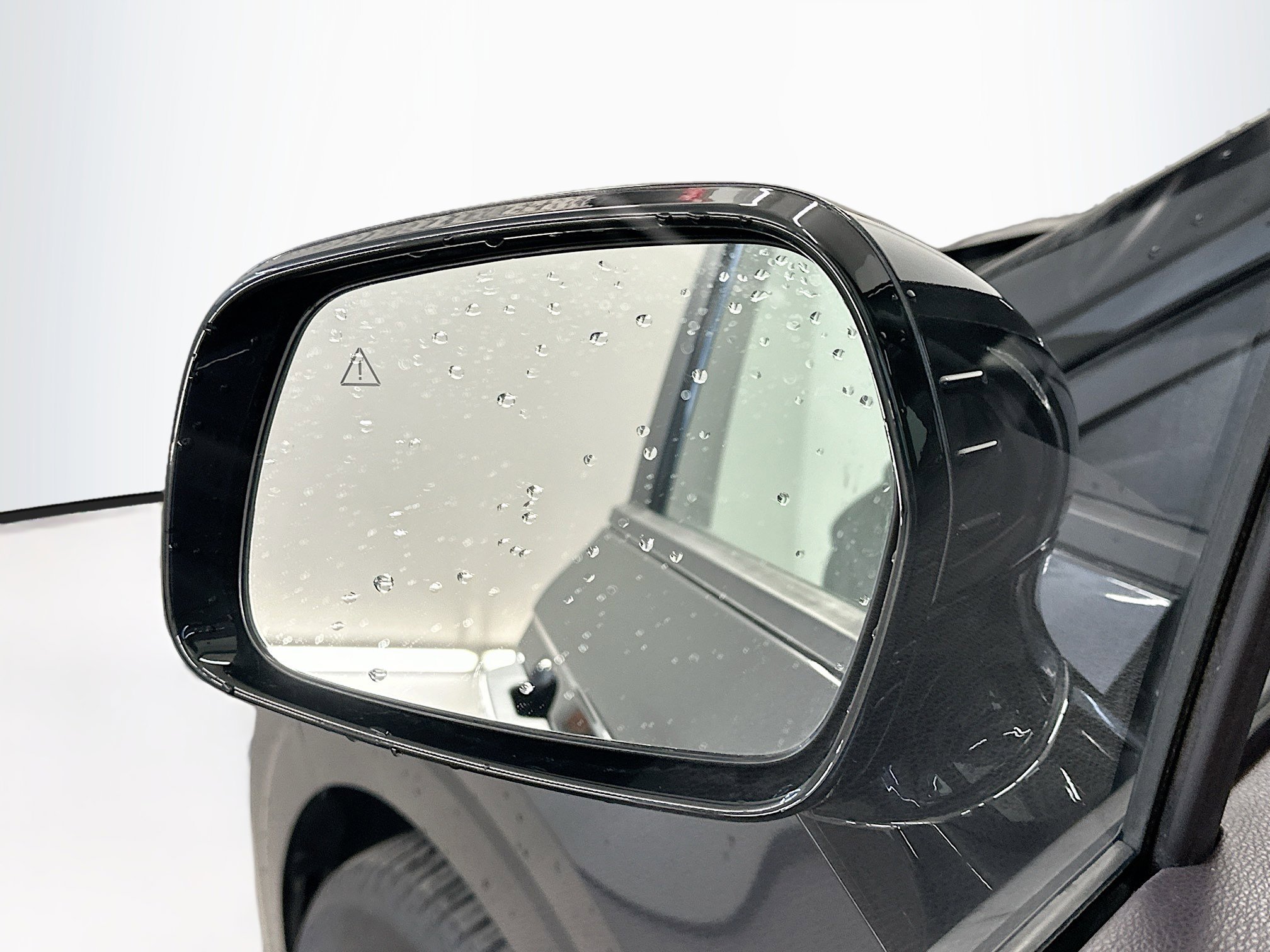 Used 2022 Kia Carnival LX FWD image 16