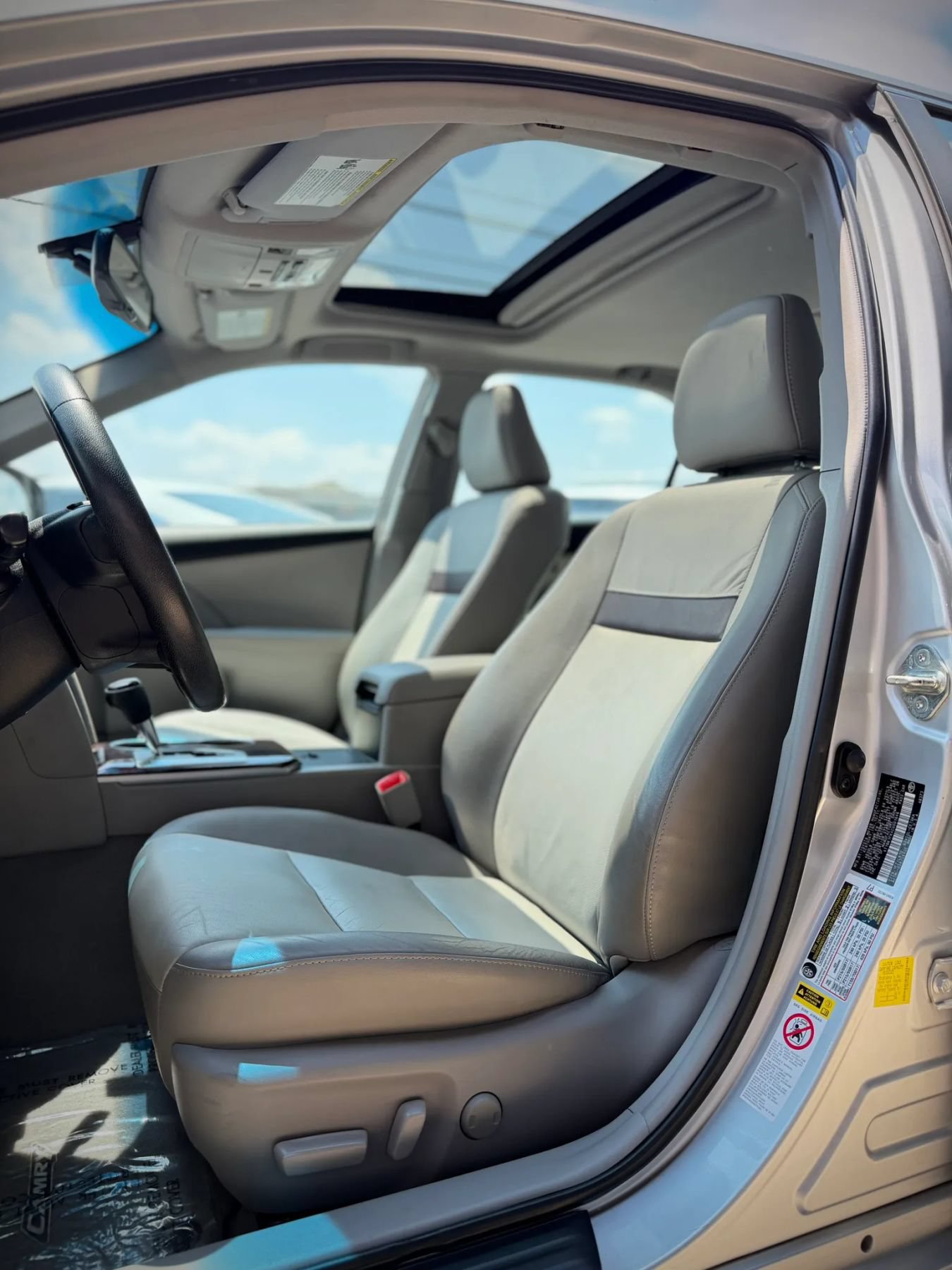Used 2012 Toyota Camry XLE FWD image 7