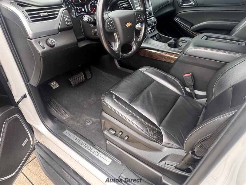 Used 2019 Chevrolet Suburban LT w/ Luxury Package RWD image 35