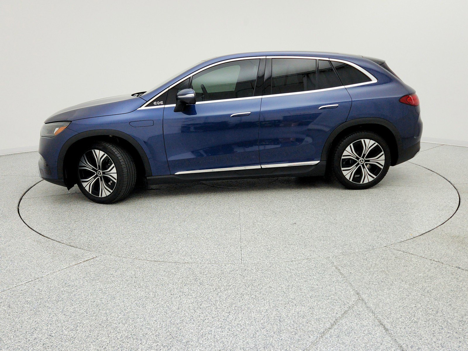 Certified 2023 Mercedes-Benz EQE 350+ 4MATIC SUV image 8