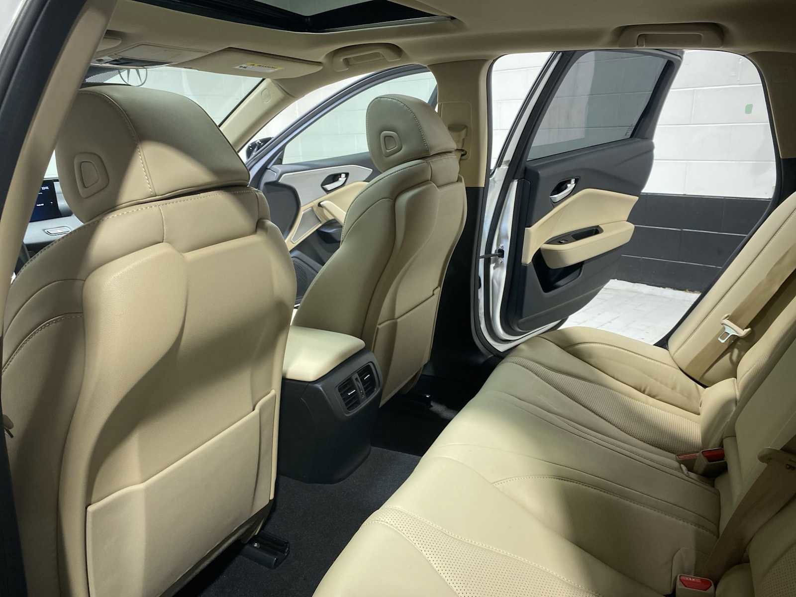 Certified 2023 Acura TLX w/ Technology Package image 12