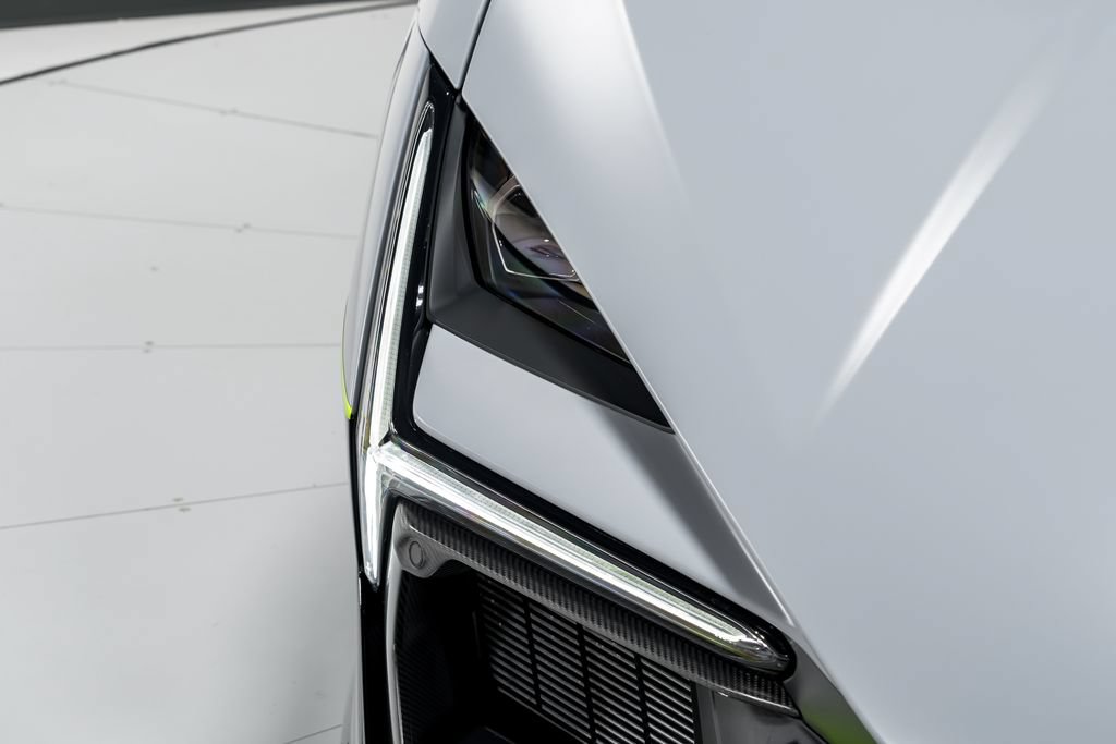 Used 2024 Lamborghini Revuelto AWD/4WD image 40