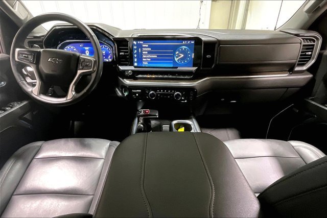 Used 2023 Chevrolet Silverado 1500 RST w/ Convenience Package II AWD/4WD image 15