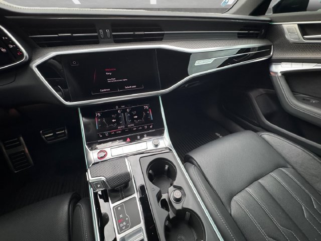 Used 2025 Audi S6 Premium Plus w/ Premium Plus Package AWD/4WD image 3