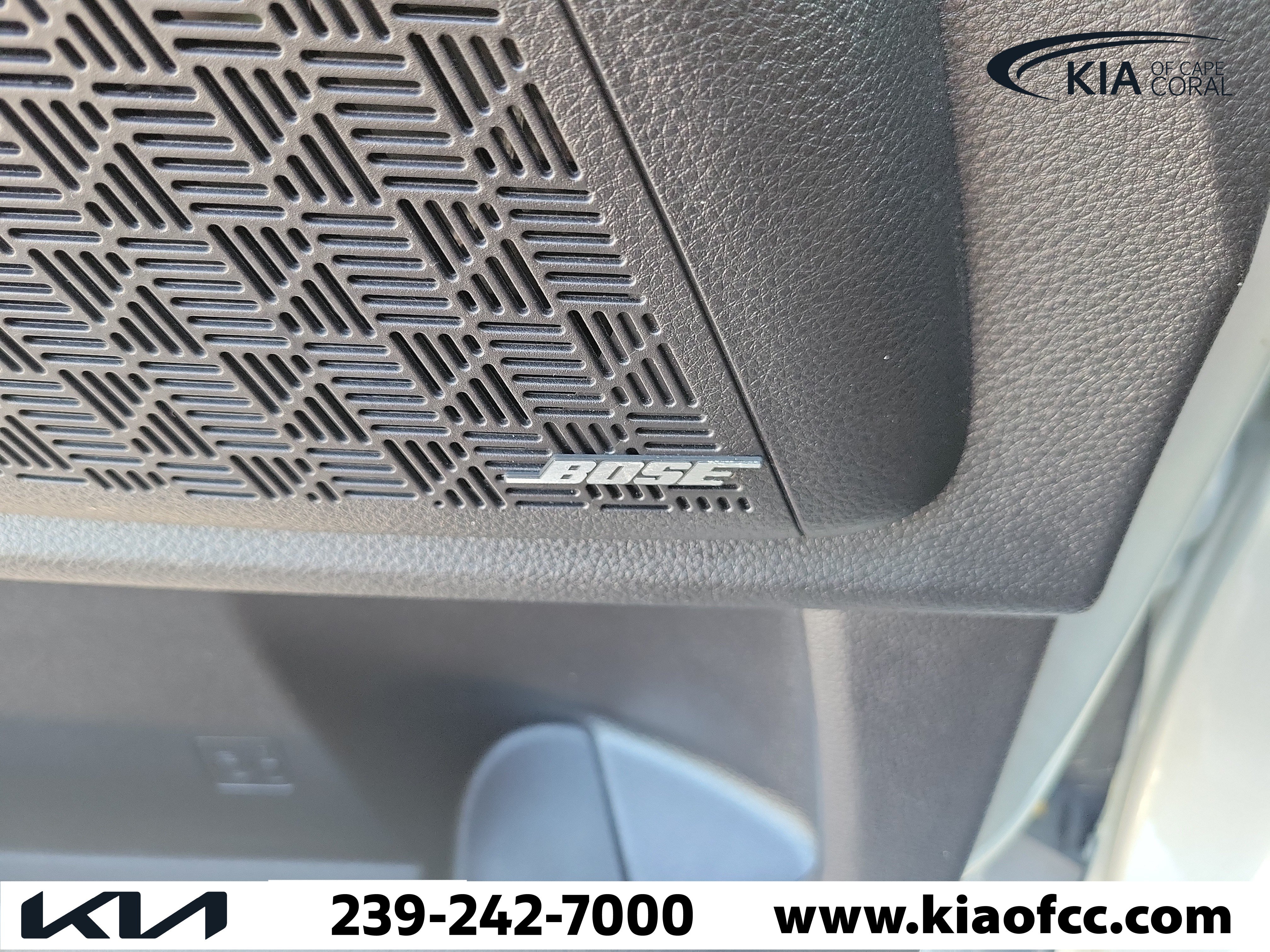Certified 2025 Kia Carnival SX Prestige FWD image 25
