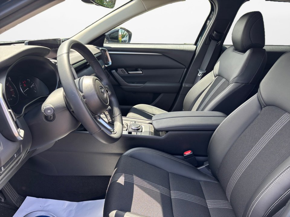 Certified 2025 MAZDA CX-50 AWD 2.5 S w/ Cargo Package image 9