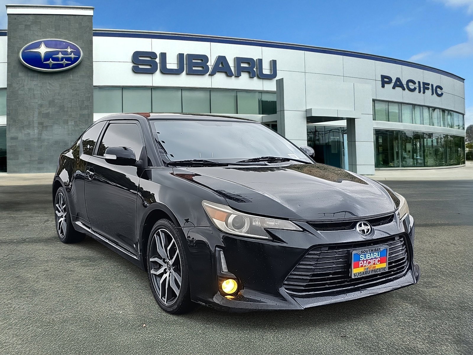 Used 2015 Scion tC image 1