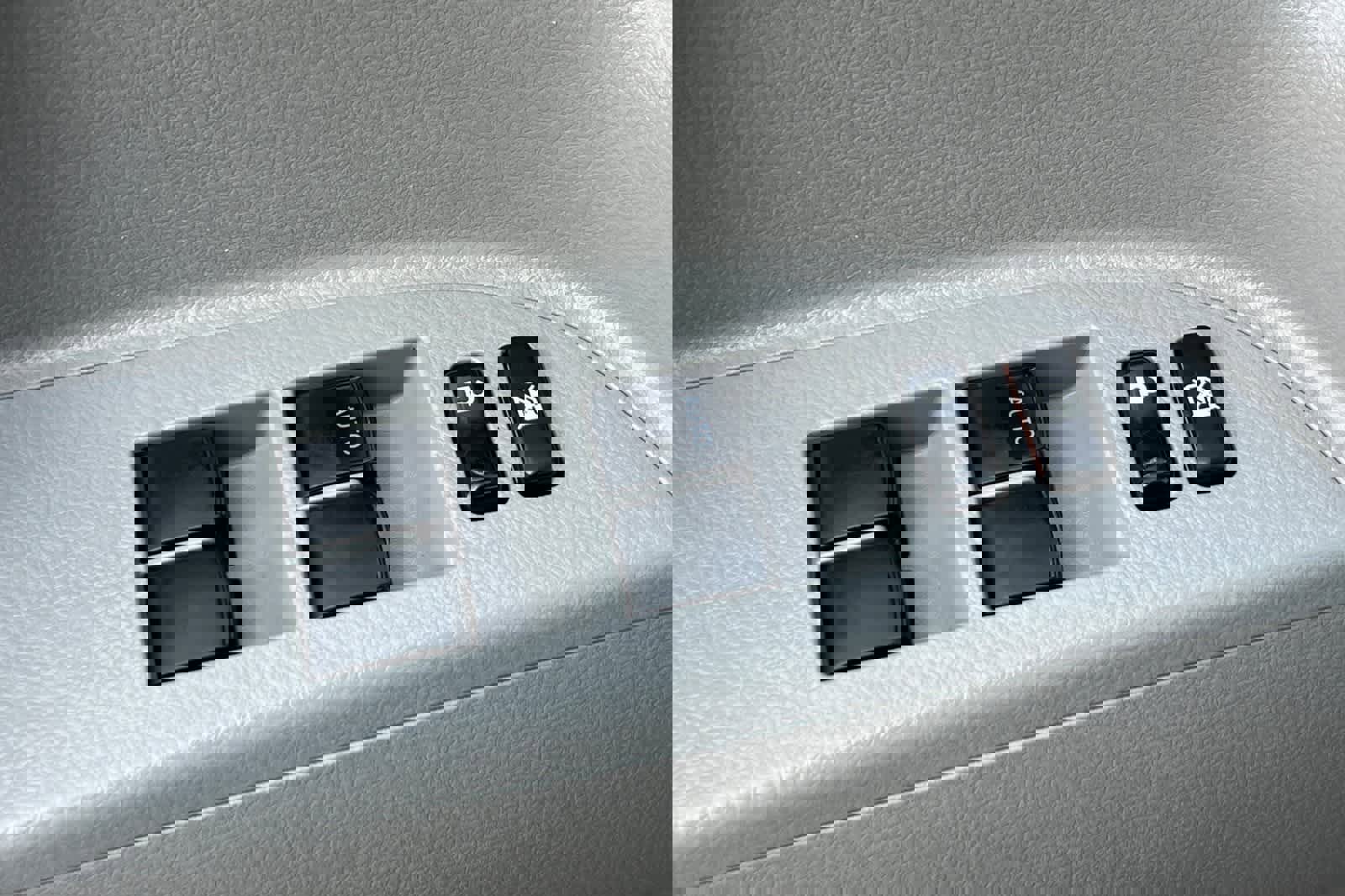 Used 2010 Toyota Highlander Limited image 14