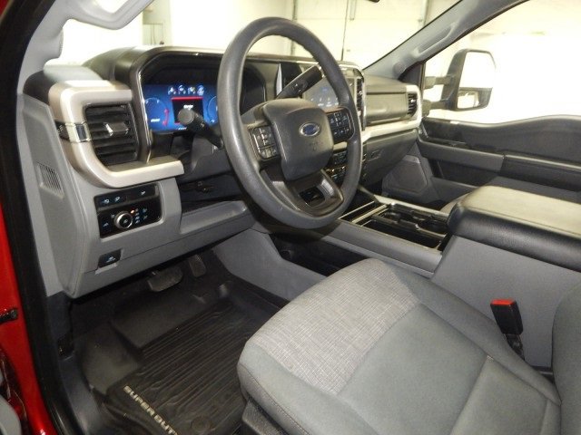 Used 2023 Ford F350 XLT w/ Black Appearance Package image 15