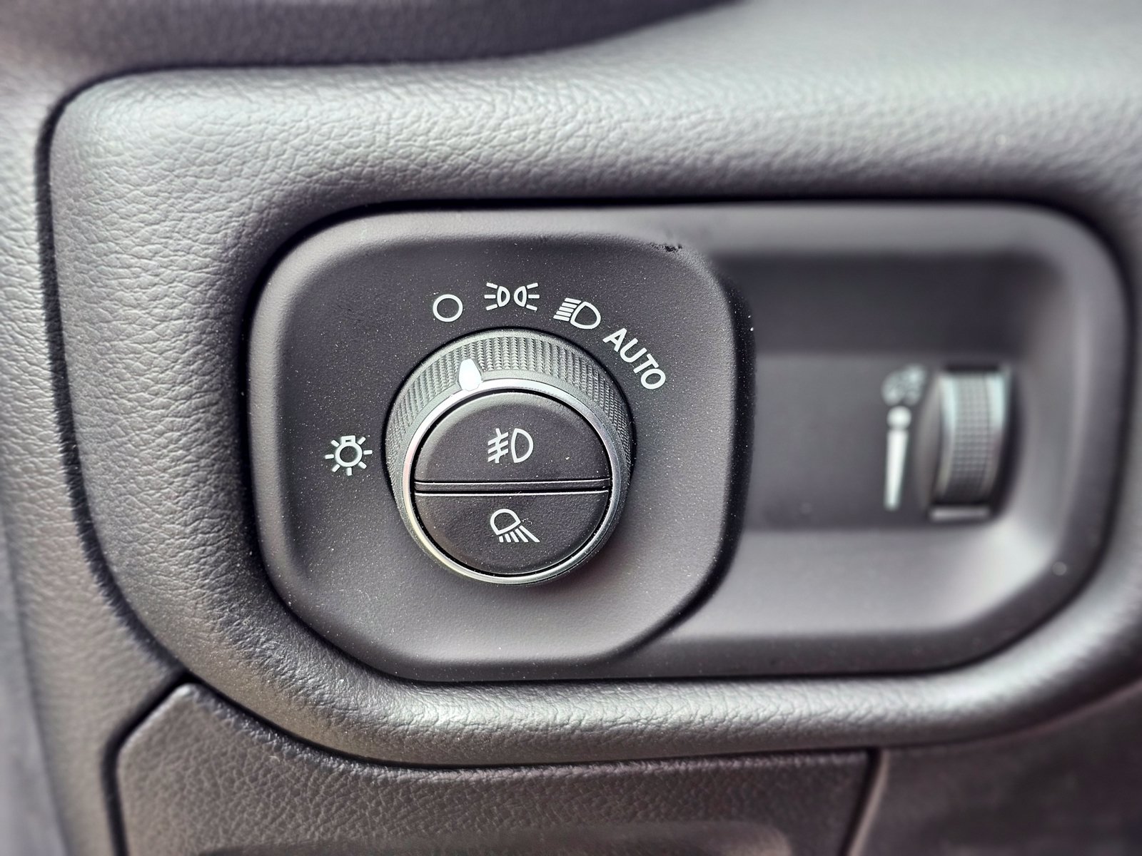 New 2026 RAM 1500 Big Horn w/ Night Edition RWD image 17
