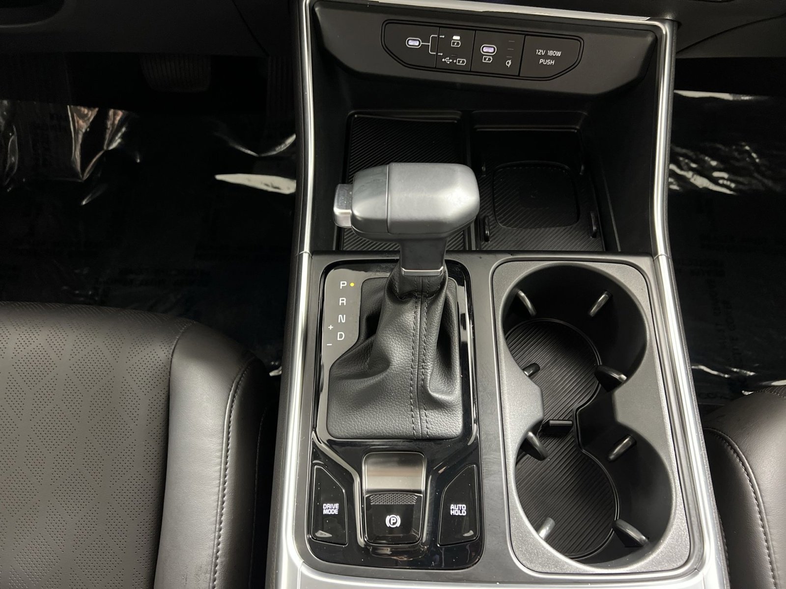 Used 2025 Kia Carnival SX FWD image 19