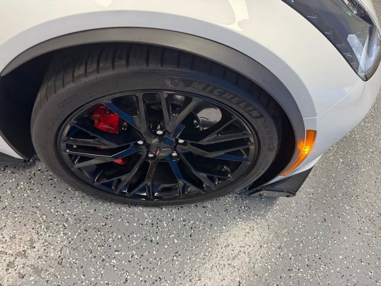 Used 2019 Chevrolet Corvette Z06 RWD image 30