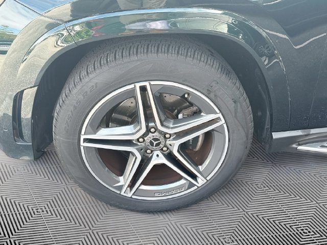 Used 2022 Mercedes-Benz GLS 580 4MATIC image 33
