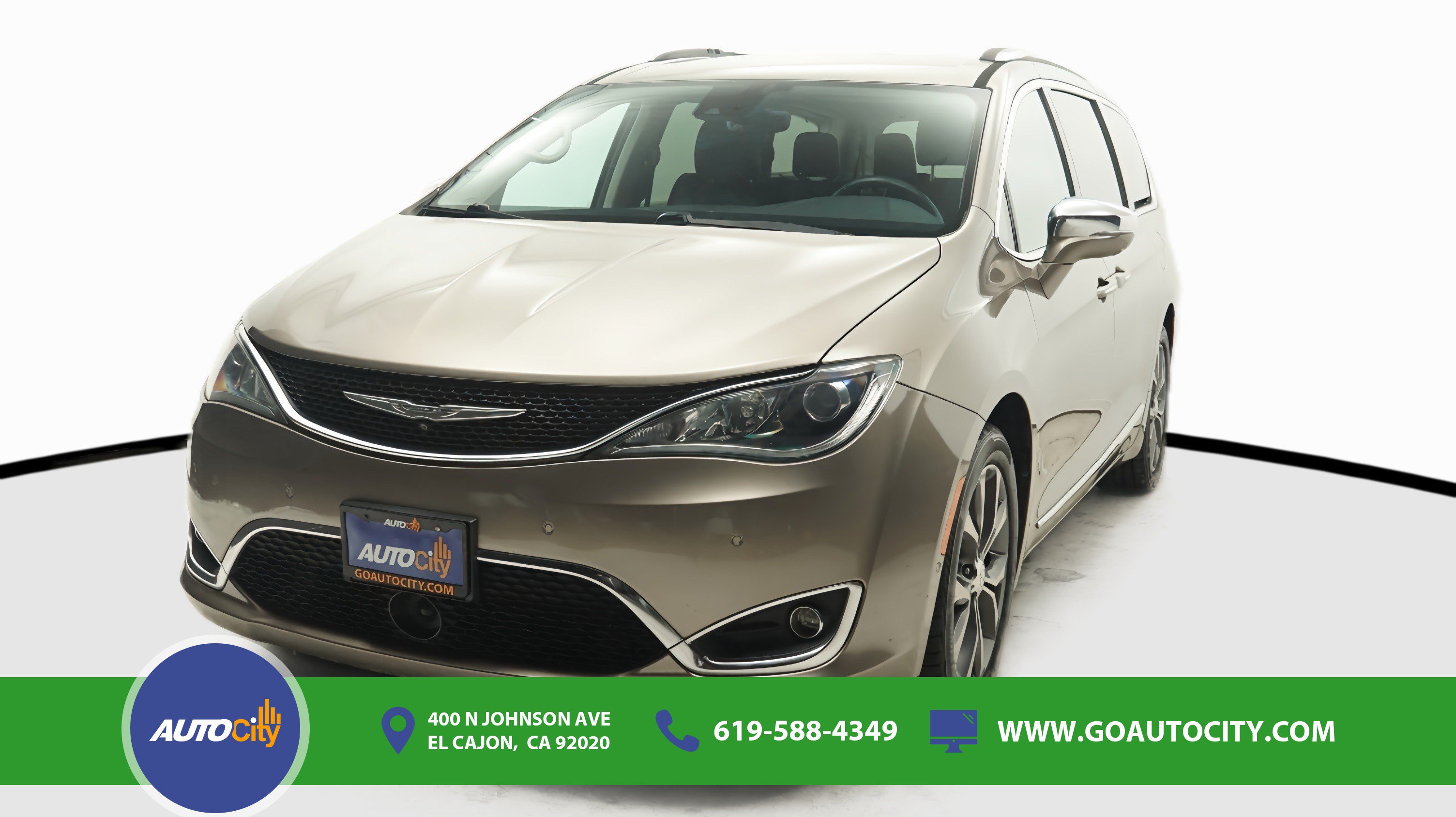 Used 2017 Chrysler Pacifica Limited w/ Advanced Safetytec Group FWD image 1