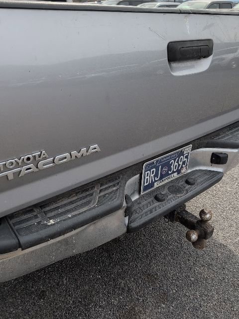 Used 2015 Toyota Tacoma 4x4 Access Cab V6 w/ TRD Off-Road Package image 13