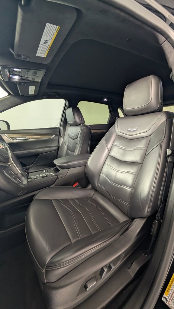 Used 2023 Cadillac XT5 Sportv w/ Platinum Package image 6