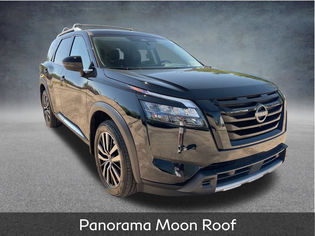 Used 2025 Nissan Pathfinder Platinum w/ Black Appearance Package AWD/4WD image 2
