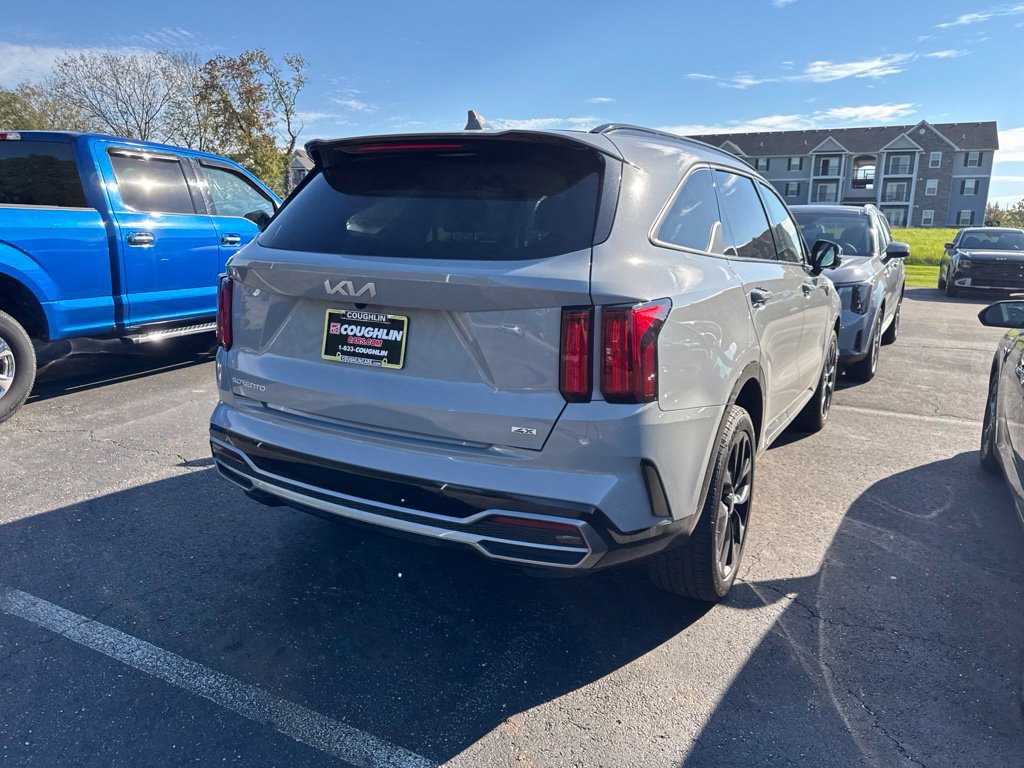 Used 2023 Kia Sorento SX AWD/4WD image 7