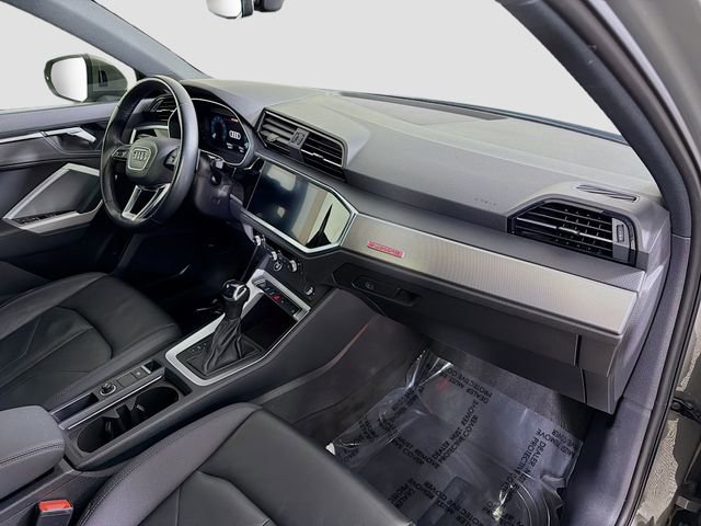 Used 2022 Audi Q3 2.0T Premium Plus w/ Premium Plus Package image 26