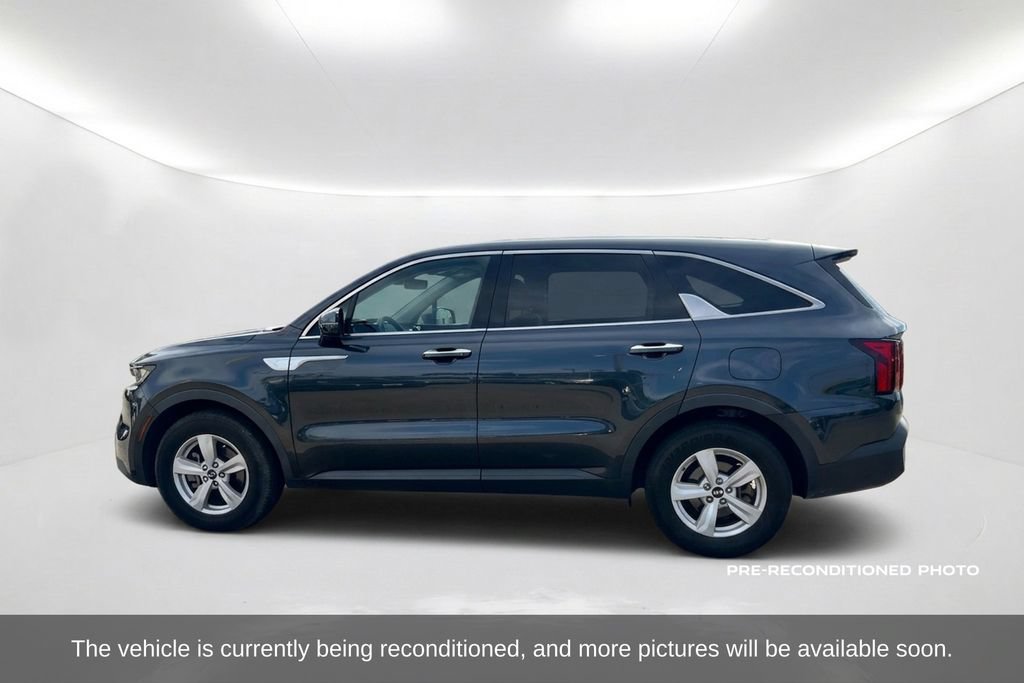 Used 2021 Kia Sorento LX FWD image 9