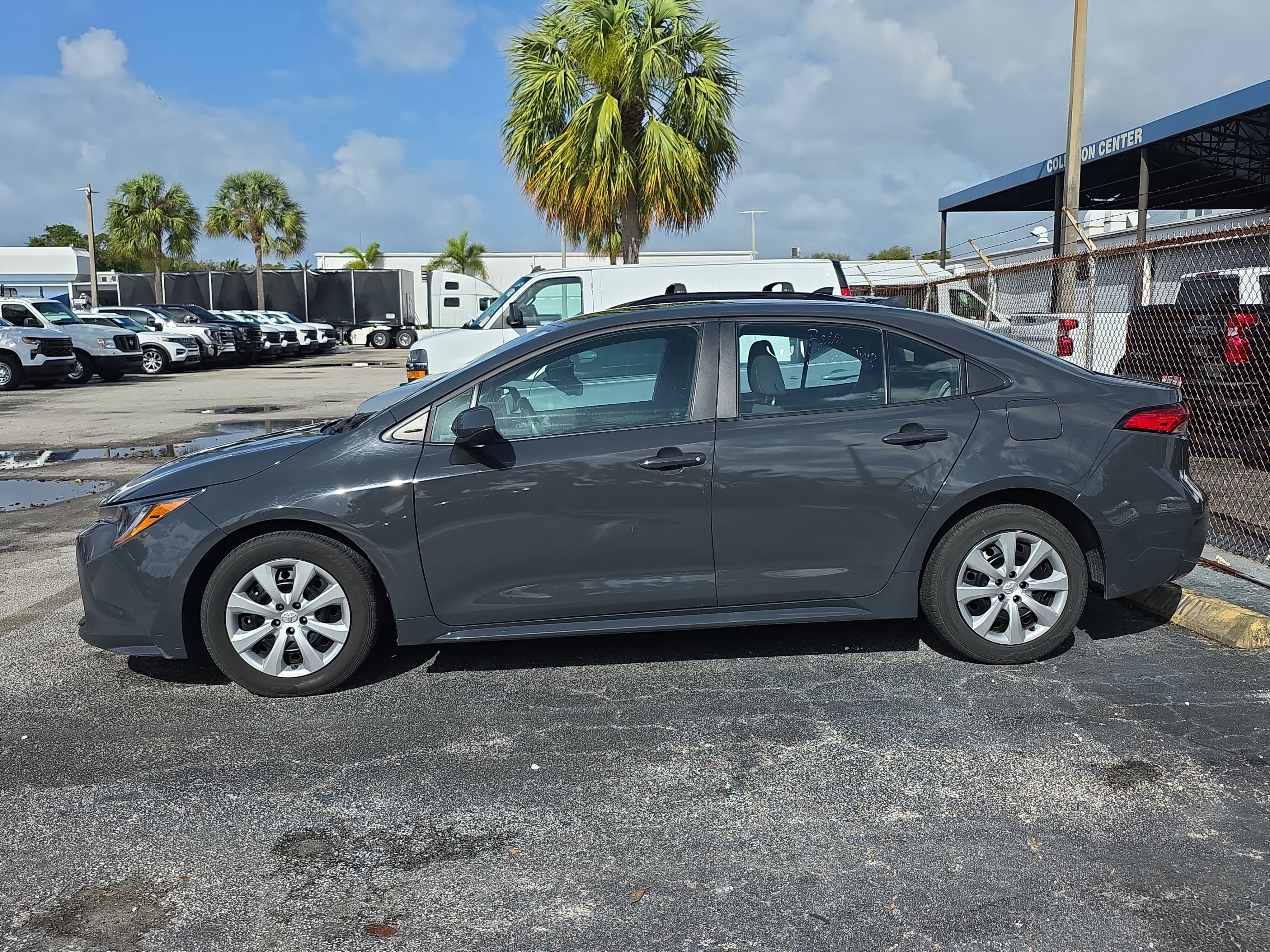 Used 2024 Toyota Corolla LE image 3