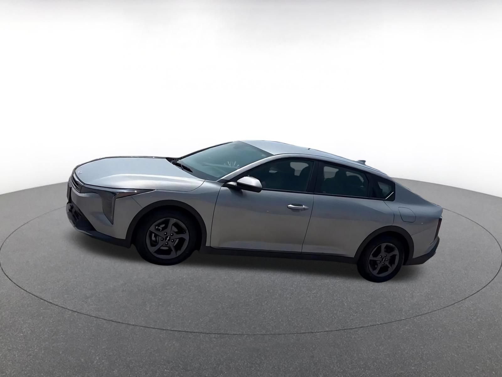 Used 2025 Kia K4 FWD image 8