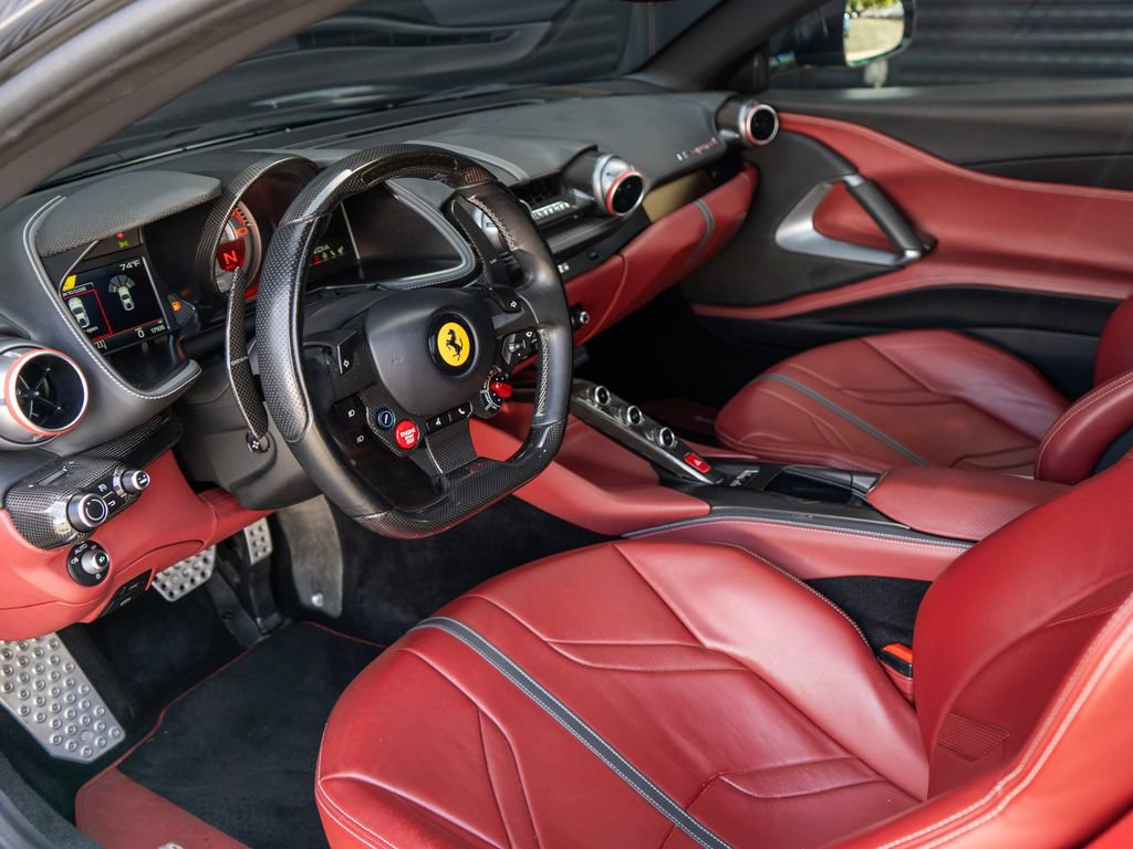 Used 2019 Ferrari 812 Superfast RWD image 5